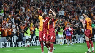 Dursun Özbek müjdeyi vermişti: Galatasaray'ın Osimhen'e yaptığı teklif ortaya çıktı