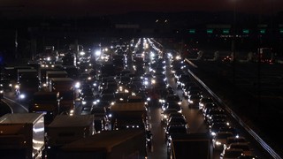 Otoyolda sabaha kadar süren tatil trafiği... Büyük bayram göçü başladı!