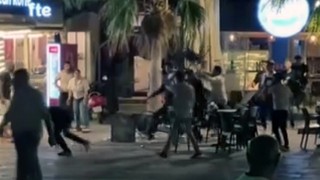 Tatil cenneti Çeşme'de şoke eden olay: Burnunu ısırıp kopardı!