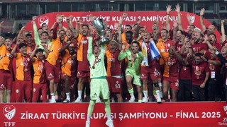 Galatasaray'ın yeni sezon formaları sızdırıldı; ortalık bir anda karıştı!