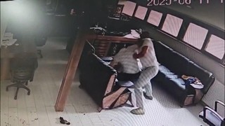 İstanbul'da iş insanı ofisinde öldürüldü! Dehşete düşüren kavga kamerada
