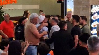 Türkiye'nin ünlü AVM'sinde ''adamına göre muamele'' kavgası
