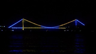 İstanbul Boğazı'ndaki köprüler, Fenerbahçe için ışıklandırıldı
