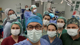 Profesöre beklediği kalp en özel günde geldi