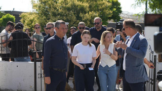Özgür Özel bugün de Nehir'i yalnız bırakmadı