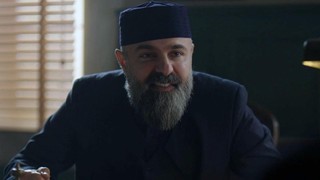 Kızıl Goncalar'ın Sadi'si Erkan Avcı yeni imajıyla şaşırttı