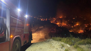Manisa Büyükşehir’den İzmir’deki Orman Yangınlarına Söndürme Desteği
