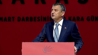Özgür Özel'den Erdoğan'a olay sözler: Bana rüşvet teklif ediyor!