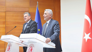 Bakan'dan Türk vatandaşlarının Schengen vizesi krizi için ''bana böyle söylediler'' müjdesi!