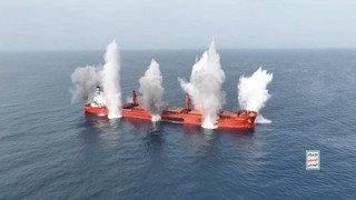 Kızıldeniz'de saldırıya uğrayan dev gemi böyle battı!