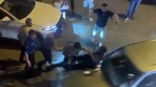 Firari hükümlüyü kaçırmak için otomobilleriyle polislere çarptılar!