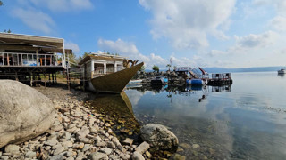 Sapanca Gölü'nde kırmızı alarm: Tekneler karaya oturdu