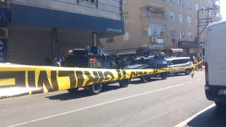 Aile içi şiddet ihbarına giden polislere pompalı tüfekle saldırı