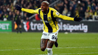 Fenerbahçe'de Anderson Talisca kamp kadrosundan çıkarıldı