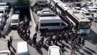 İstanbul'da dev operasyon: Yüzlerce ruhsatsız silah ele geçirildi!