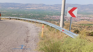 Manisa Büyükşehir’den Yol Güvenliği İçin Otokorkuluk Çalışması
