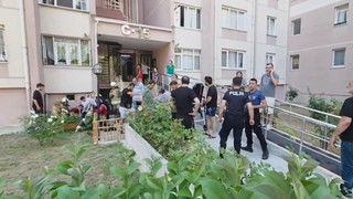 15 katlı binada kimyasal koku paniği: Çığlık çığlığa kendilerini dışarı attılar