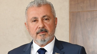 Parti üyeliği askıya alınan eski belediye başkanı, CHP'den istifa etti