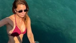 Başkan: Ev Hapsi'nin güzel oyuncusundan yaz tatili olay oldu