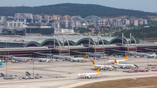 Sabiha Gökçen'de ''tavşan'' krizi: Uçaklar inemedi