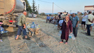 Yazlıkçıların tatili erken bitti... El yıkamak için bile su yok!
