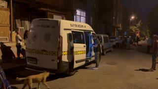 Kötü kokular gelen evde ceset bulundu