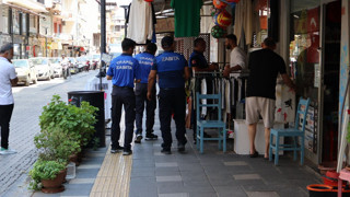 Manisa Büyükşehir’den Ahmetli’de Kaldırım İşgallerine Denetim