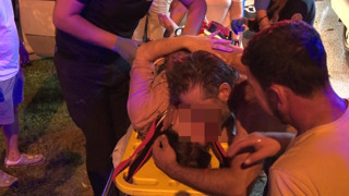 Korkunç kazada bir babanın çaresiz kaldığı anlar yürekleri yaktı!