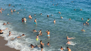 Ünlü tatil cennetinde nüfus 4'e katlandı