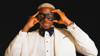 Türk futbolunun en pahalı transferi, İstanbul'a gelişiyle bir rekor daha kırdı!