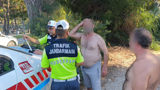 Alkollü olarak polise yakalanan sürücünün bulduğu çözüm ''pes'' dedirtti