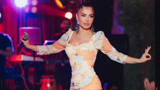 Güzel şarkıcı hastanelik oldu: ''5 gündür hastanedeyim!''