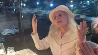 ''Entübe edildi'' denmişti! Usta sanatçı 89'uncu yaşını kutladı