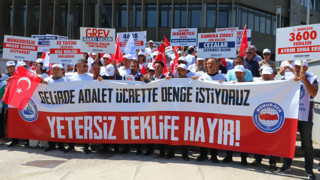 Hükümete zam baskısı büyüyor! Binlerce memur sokağa indi!