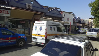 Boşanma aşamasındaki cani polis çıktı: Eşine kurşun yağdırıp öldürdü!