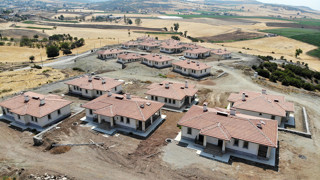 Asrın felaketi sonrasında inşa edilen köy evlerinin son hali görüntülendi