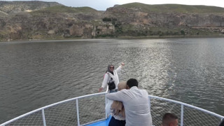 Türkiye'nin sular altında kalan 12 bin yıllık antik kentinde acı acı düşündüren turizm...