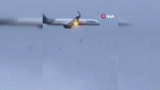 Yolcu uçağının motoru kalkıştan sonra alev aldı