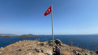 Bodrum Belediyesi Türk bayraklarını yeniliyor