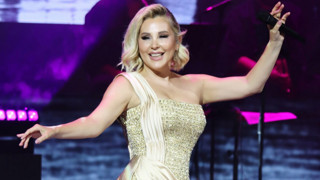 İmajını da görüntüsünü de değiştiren Funda Arar'ı artık tanımak imkansız...