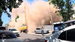 İstanbul'da kentsel dönüşüm çalışmaları sırasında bina çöktü