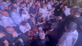 Aşiret düğününün hakkını verdiler! Gelin ve damada milyonlarca TL takıldı