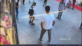 İstanbul'un ''belalı muhtarı'' ortalığı birbirine kattı