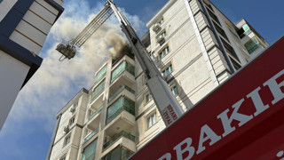8 katlı binada korkutan yangın: Vatandaşlar tahliye edildi