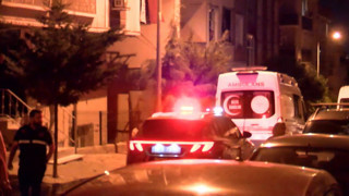 ''Hayırsız evlat'' annesini silahla vurup öldürdü!