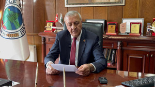 Bir belediye başkanı daha CHP'den istifa etti