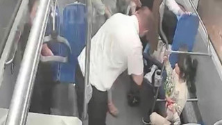 Nefes alamayan çocuğu otobüs şoförü hayata döndürdü