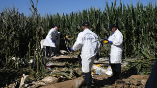 İzmir'de eğitim uçağı düştü: 1 pilot hayatını kaybetti