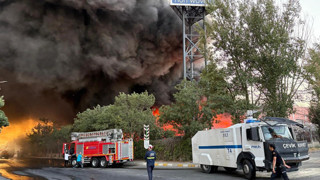 Kayseri'de tekstil fabrikasında büyük yangın