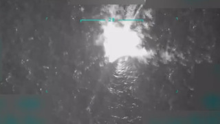 Deniz kuvvetlerinden uyuşturucu teknesini nokta operasyonla vurdu!